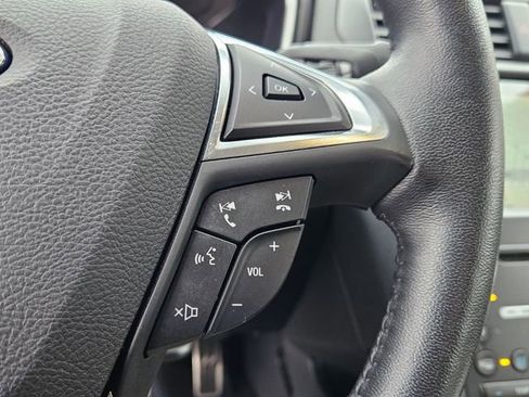 Used 2018 Ford Fusion Energi Titanium image 23