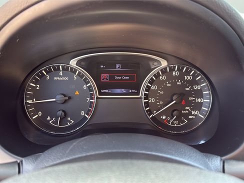 Used 2017 Nissan Altima 2.5 SL FWD image 10