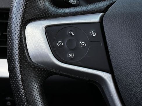 Used 2024 GMC Terrain SLE image 19