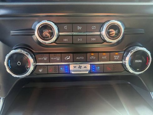 Used 2024 Ford F150 Platinum AWD/4WD image 18