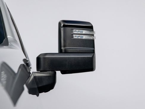 Used 2025 Chevrolet Silverado 2500 LTZ w/ LTZ Plus Package image 9