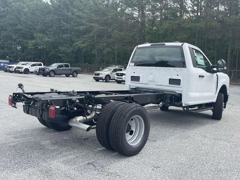 New 2025 Ford F350 XL w/ Ambulance Prep Package RWD image 23