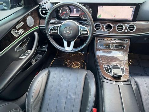 Certified 2019 Mercedes-Benz E 300 image 28