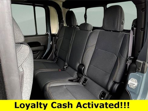 New 2025 Jeep Gladiator Sport image 26