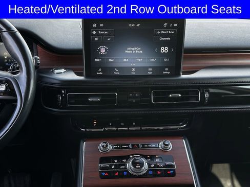 Used 2021 Lincoln Aviator Grand Touring w/ Elements Package Plus image 18