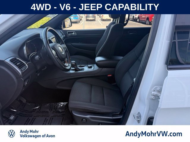 Used 2018 Jeep Grand Cherokee Laredo AWD/4WD image 11