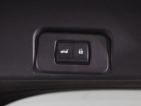 Certified 2023 Nissan Rogue SV w/ SV Premium B Package FWD image 19