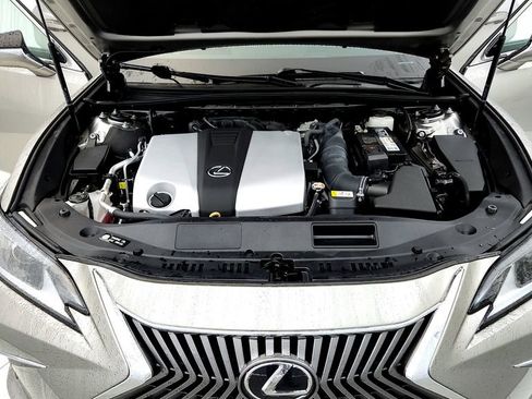 Used 2019 Lexus ES 350 w/ Accessory Package 2 FWD image 15