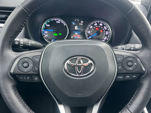 Certified 2021 Toyota RAV4 XLE image 20