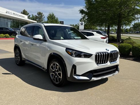 New 2026 BMW X1 xDrive28i AWD/4WD image 6
