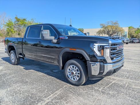 New 2026 GMC Sierra 2500 SLE image 2