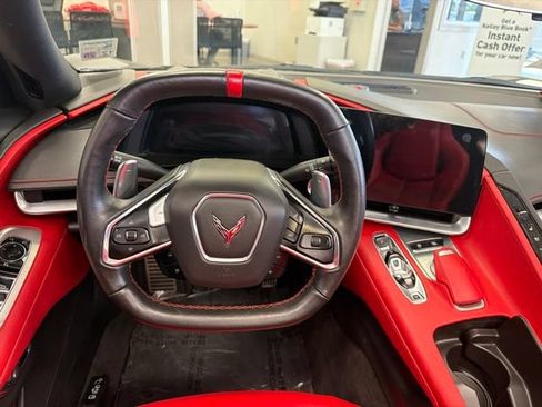 Used 2023 Chevrolet Corvette Stingray Preferred Conv w/ Z51 Performance Package RWD image 9