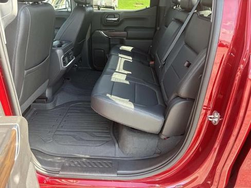 Used 2021 GMC Sierra 1500 SLT AWD/4WD image 19