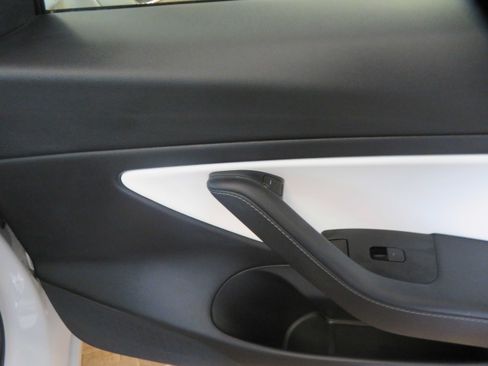 Used 2020 Tesla Model 3 Long Range AWD/4WD image 25