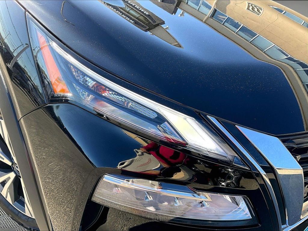 Certified 2023 Nissan Rogue SV AWD/4WD image 32