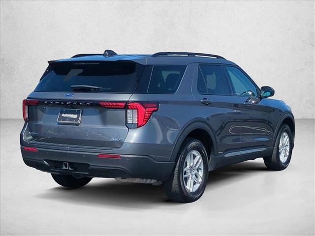Used 2025 Ford Explorer Active AWD/4WD image 5