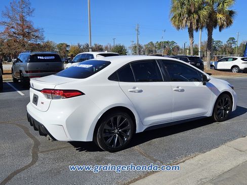 Used 2023 Toyota Corolla SE image 5