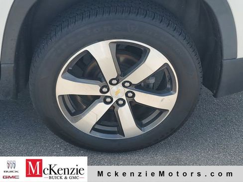 Used 2018 Chevrolet Traverse LT w/ LPO, Floor Liner Package AWD/4WD image 34
