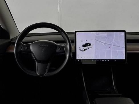 Used 2018 Tesla Model 3 Long Range RWD image 31