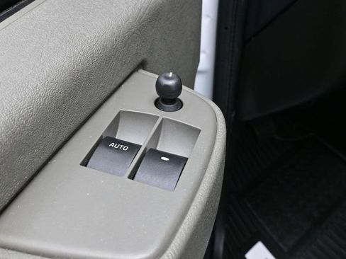 Used 2023 GMC Savana 2500 w/ Driver Convenience Package image 12