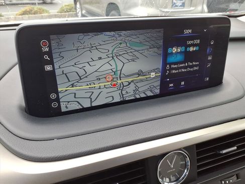 Certified 2022 Lexus RX 450h AWD w/ Premium Package image 21