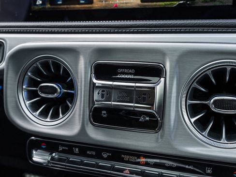 Used 2025 Mercedes-Benz G 580 w/ EQ Technology image 28