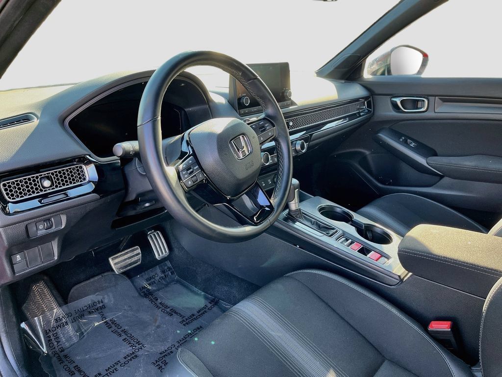 Used 2025 Honda Civic Sport image 9