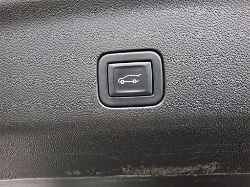 Used 2021 Chevrolet Tahoe RST w/ Luxury Package image 29