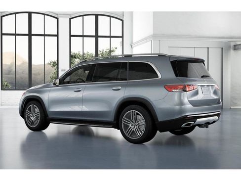 New 2026 Mercedes-Benz GLS 450 4MATIC image 30