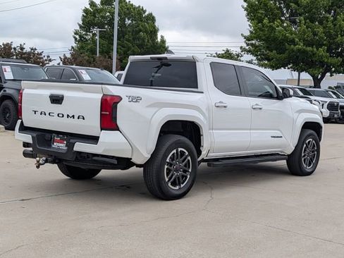 Used 2025 Toyota Tacoma TRD Sport RWD image 5
