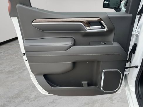 New 2026 GMC Sierra 1500 Elevation w/ Preferred Package image 17