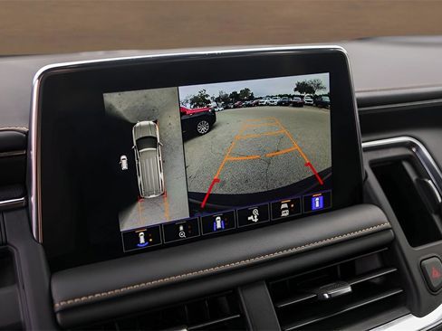 Used 2023 GMC Yukon XL AT4 w/ Technology Package image 26