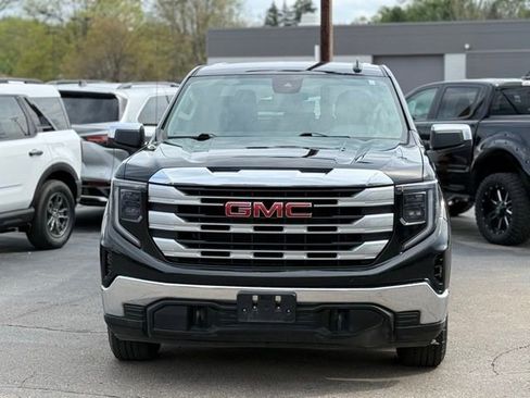 Used 2023 GMC Sierra 1500 SLE w/ Enhanced Capability Package AWD/4WD image 30