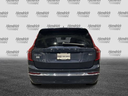 Used 2025 Volvo XC90 B6 Plus image 9