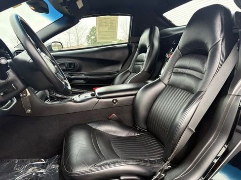 Used 2004 Chevrolet Corvette Convertible w/ Preferred Equipment Group image 11