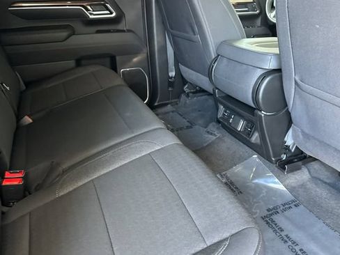 Used 2025 Chevrolet Silverado 2500 LT w/ Convenience Package AWD/4WD image 18