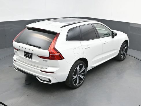 Certified 2024 Volvo XC60 B5 Ultimate w/ Protection Package Premier image 27