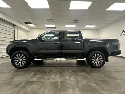 Used 2022 Toyota Tacoma Limited AWD/4WD image 5
