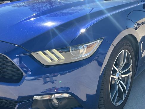 Used 2016 Ford Mustang Premium image 4