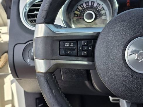 Used 2013 Ford Mustang Premium RWD image 19