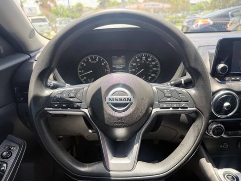 Used 2020 Nissan Sentra S FWD image 11