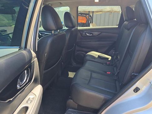 Used 2020 Nissan Rogue SL w/ Premium Package FWD image 18