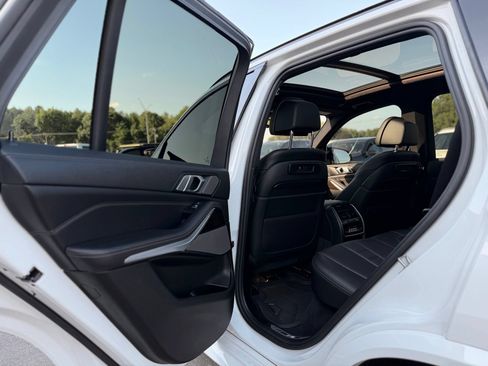 Used 2020 BMW X5 xDrive40i w/ M Sport Package AWD/4WD image 26