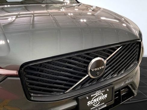 Certified 2026 Volvo XC60 B5 Plus w/ Climate Package AWD/4WD image 31