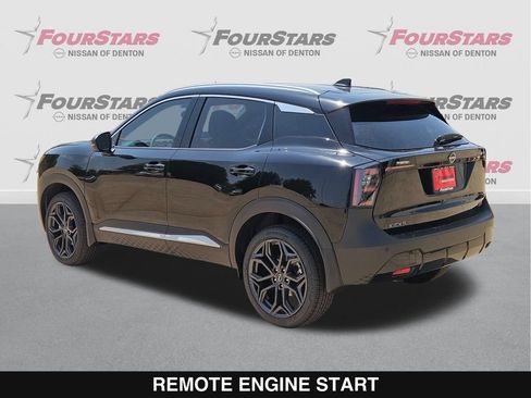 New 2026 Nissan Kicks SR w/ SR Premium Package FWD image 7