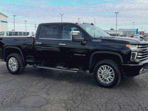 Certified 2022 Chevrolet Silverado 3500 High Country w/ LPO, Hitch Package image 2