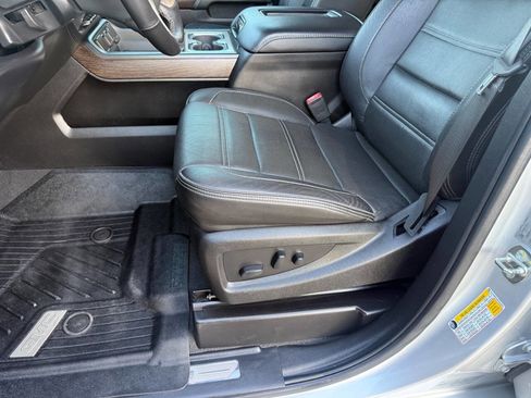 Used 2019 GMC Sierra 3500 Denali w/ Duramax Plus Package image 18