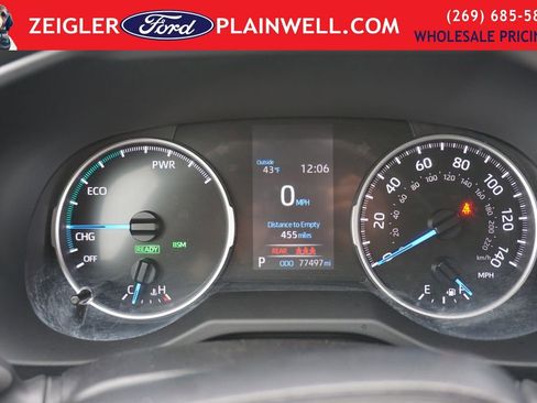 Used 2021 Toyota RAV4 LE image 25