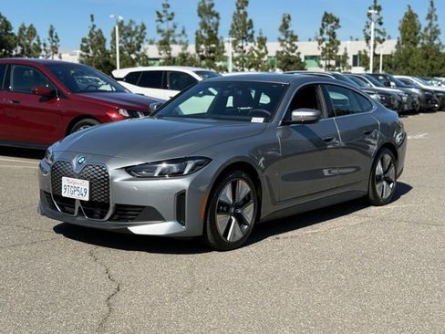 Used 2025 BMW i4 eDrive40 w/ Premium Package image 2
