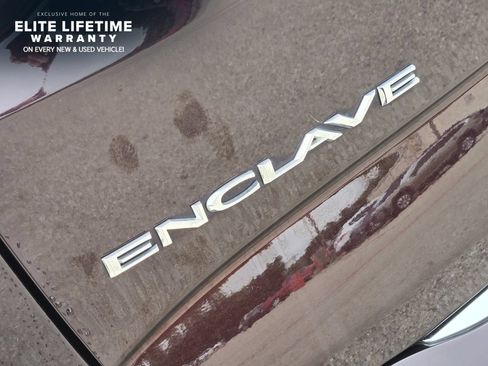 Used 2021 Buick Enclave Avenir w/ Avenir Technology Package FWD image 9